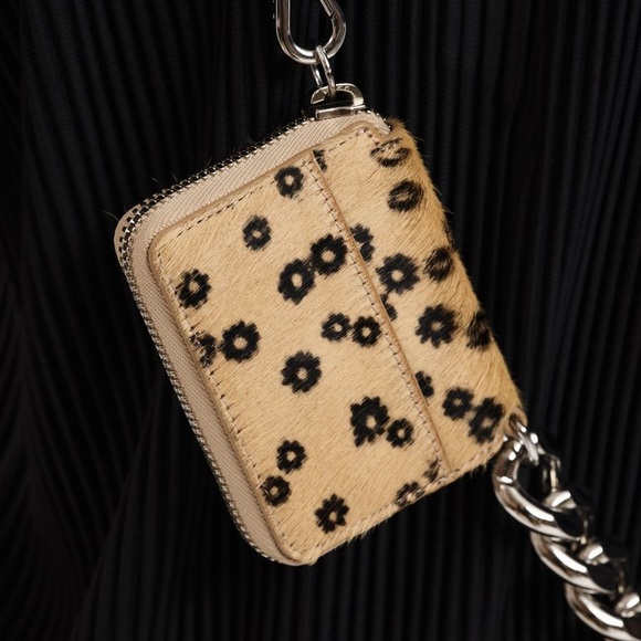 KARA NYC Biker wallet with XL chain - Picture 2 of 12